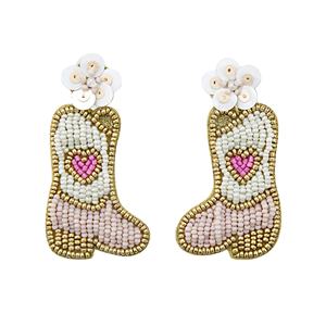 Pendientes Colgantes Hechos a Mano con Cuentas de Vidrio Plateadas en Forma de Flor, Joyería de Inspiración Occidental con Detallado Trabajo de Cuentas - Product Image 1