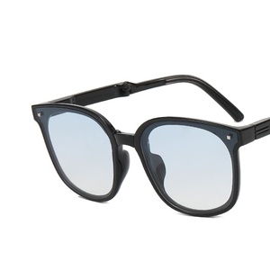 Women's Versatile Sunglasses Uv Resistant Fashionable Outdoor Street Photo Sunglasses - Product Image 4