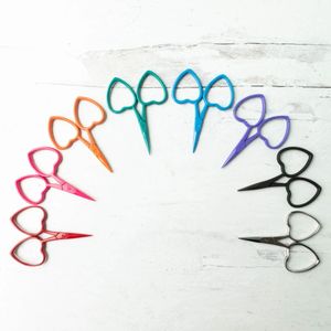 กรรไกรขนาดเล็ก DEGEN Heart Mini Scissors Little Love กรรไกรปักลายขนาดเล็ก Little Love Scissors Kelmscott Designs - Product Image 6