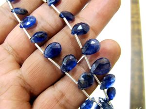 Zafiro azul natural en forma de pera, cuentas facetadas, se vende por hebra de 8 pulgadas de largo. - Product Image 2