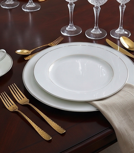 Ensemble de couverts en acier inoxydable couleur or martelé, finition miroir, qualité supérieure, pour la cuisine et la table. - Product Image 3