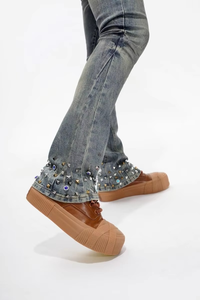 Jean en denim pour homme de haute qualité en coton, marque américaine Highstreet, coupe évasée taille mi-haute, rivets en strass, délavage vintage, style Y2K - Product Image 4