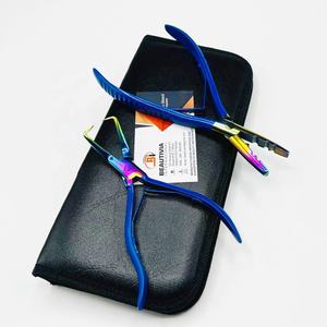 Alicates de abridor de microcuentas de acero inoxidable respetuosos con el medio ambiente de alta calidad, herramienta de extensión de cabello curvada multifuncional con logotipo personalizado - Product Image 1