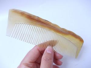 Natural Cow Horn Eco-Friendly Modern Hair Comb Handmade Premium Anti-Static Detangler for Men/Women and <b>Beard</b> <b>Care</b> - Product Image 4