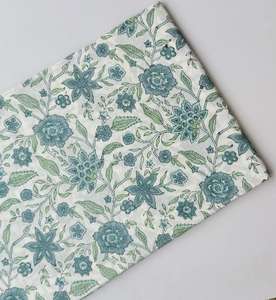 Magnifique tissu biologique imprimé à la main motif floral, haute qualité, fait main, pour vêtements et sacs, style côtelé pour garçons, vente au mètre - Product Image 4