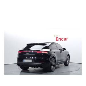 Porsche Cayenne 3.0 Coupé 2024, 130.292 km, Volante a la Izquierda, Caja de Cambios Automática, Asientos de Cuero con Cámara Trasera - Product Image 2