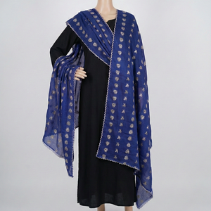 Hijab en Chiffon Léger et Doux en Gros |   Voile musulman floral orné de strass et long foulard respirant pour l'été, idéal pour le quotidien et les sorties en extérieur - Product Image 4