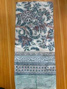 Paréo en coton imprimé à la main, jupe de plage pour femme, imprimé floral traditionnel, idéal pour l'été, la station balnéaire et la piscine - Product Image 4