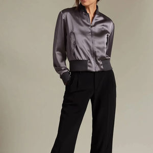 Veste bomber en satin pour femme de bonne qualité, boutonnée, surdimensionnée, coupe-vent, style streetwear, veste en soie satinée pour femme - Product Image 4