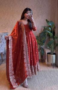 Traje Anarkali de Diseñador para Mujer, Salwar Kameez Bordado para Fiesta con Dupatta, Vestido Étnico Indio Festivo para Boda - Product Image 1