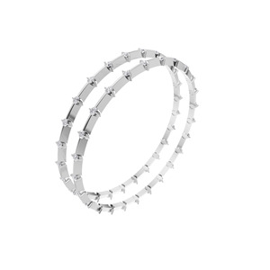 Bracelet Kada fin en or 18 carats avec diamants de laboratoire Aarinya, design moderne, rond brillant segmenté, serti de diamants ronds - Product Image 2