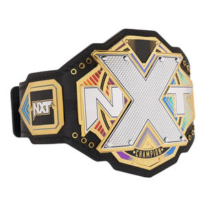 เข็มขัดแชมป์ Mattel Championship, เข็มขัดแชมป์ Universal Championship และเข็มขัดหนังเทียมแบบสวมใส่ได้ ยาว 3+ ฟุต พร้อมระบบปรับขนาดครั้งเดียว ANAAIF - Product Image 2