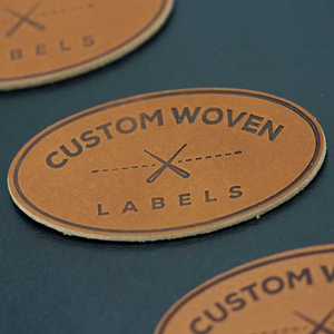 Écussons gaufrés personnalisés avec logo, badges 3D en relief, accessoires vestimentaires, fournisseur OEM - Product Image 1