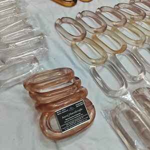 Art en résine décoratif. Nouveau design coloré. Chaînes en résine, grandes et petites tailles disponibles, et personnalisation du logo. - Product Image 3