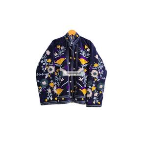 เสื้อแจ็คเก็ตกำมะหยี่อินเดียปักลายดอกไม้ พร้อมกระเป๋าข้างสองข้าง สไตล์โบฮีเมียนเก๋ไก๋ เสื้อแจ็คเก็ตผู้หญิง เสื้อคลุมโอเวอร์โค้ตแบบยูนิเซ็กส์ - Product Image 1