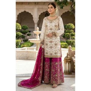 Ensemble Kurti Sharara Fendy Premium avec Dupatta, tenue ethnique richement brodée pour mariage et fête, avec doublure en Santoon mat, style designer - Product Image 1