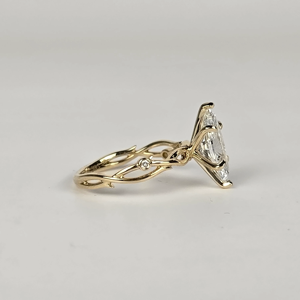 Bague de fiançailles et d'anniversaire en or jaune 2 carats avec diamant de laboratoire taille marquise E VVS2 plaqué rhodium - Product Image 3