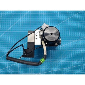 Vanne d'angle pneumatique à vide IRIE KOKEN ILV25DO, utilisée comme pièce détachée pour équipement semi-conducteur d'occasion - Product Image 2