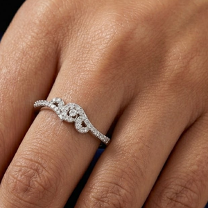 Bague de luxe en or blanc 14 carats avec diamant véritable |   Bague en diamant rond de 0,50 TCW pour femme, élégante, pour les occasions spéciales, bijoux fins, cadeau - Product Image 1