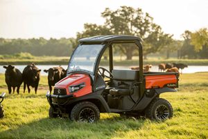 Véhicule utilitaire compact Kubota RTV520 d'origine, 4x4, avec benne de chargement pour usage agricole, jardinage et industriel - Product Image 3