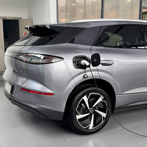 Sedán Eléctrico Moderno, Vehículo de Nueva Energía de Lujo, SUV Eléctrico B.Y.D. Plateado, Diseño Moderno, Conducción Automática, Vehículo de Nueva Energía - Product Image 4