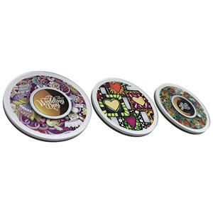 Magnets de réfrigérateur ronds élégants en acrylique – Autocollants magnétiques colorés pour décoration de mariage - Product Image 2
