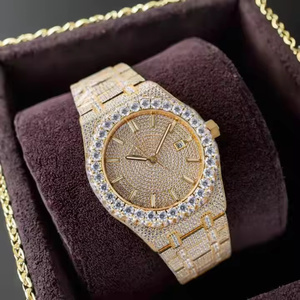 Montre-bracelet de luxe pour homme, design élégant, sertie de diamants Moissanite, mouvement à quartz, style glacé - Product Image 1