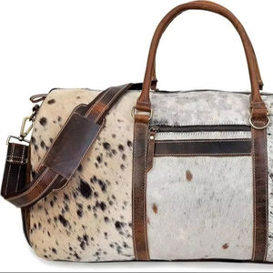 Bolsa de Viaje de Cuero Vacuno, Hecha a Mano, Ligera, con Cierre, de Gran Capacidad, Estilo Vintage - Product Image 1