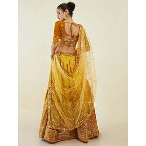 Cautivador Lehenga Choli de Seda con Lentejuelas Amarillas para Mujer, Ideal para Haldi - Product Image 4