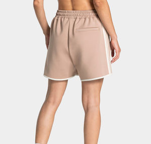 Shorts de sport tricotés pour femmes, beige, à rayures, taille élastique, respirant, coupe régulière, avec poches - Product Image 3