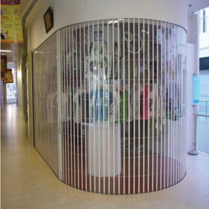 <span class=keywords><strong>Persiana</strong></span> Enrollable Automática de Policarbonato Transparente, Duradera y de Alta Visibilidad para Salas de Exhibición - Product Image 4