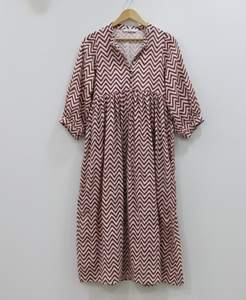 Robe tunique midi bohème, imprimée à la main, florale, 100% coton, respirante, simple |   Vêtements durables pour femmes, naturels - Product Image 1