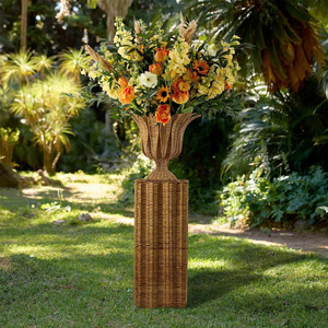 Urna de ratán y pedestal, florero y maceta de ratán hechos en Vietnam con diseño floral a precio de mayorista - Product Image 5