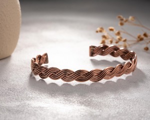 Brazalete Magnético de Cobre Sólido para el Bienestar Diario, Brazalete Magnético de Cobre Texturizado Moderno para Hombres y Mujeres - Product Image 6