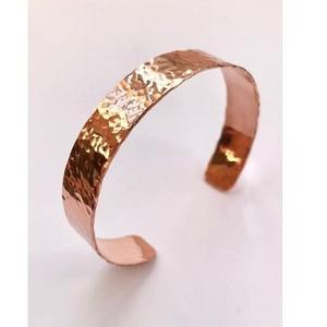 Pulsera de Cobre Natural Hecha a Mano, Brazalete Abierto Ajustable, Accesorio de Moda Curativo - Product Image 1