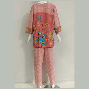 Mono no tejido Floral de verano para mujer, pantalones con cordón de manga corta, pijama de rayón con cuello redondo, estilo Simple suave para la relajación del hogar - Product Image 4