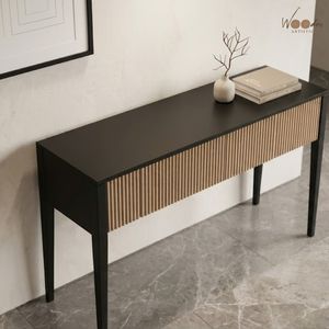 Console moderne en bois massif avec portes cannelées pour salon, chambre, entrée, couloir - Product Image 2