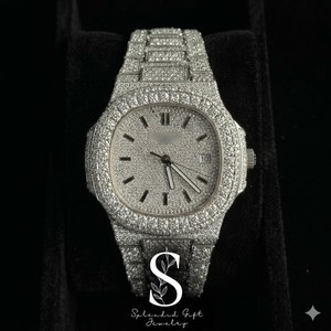 Montre-bracelet pour homme de qualité supérieure, mouvement à grand cadran, en acier inoxydable, style hip-hop, entièrement sertie de diamants Moissanite D VVS personnalisés - Product Image 1