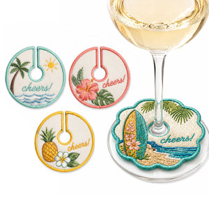 Étiquettes personnalisées pour pieds de bouteille de vin, brodées et imprimées, découpées sur mesure, écologiques, vente en gros pour événements et bars - Product Image 1