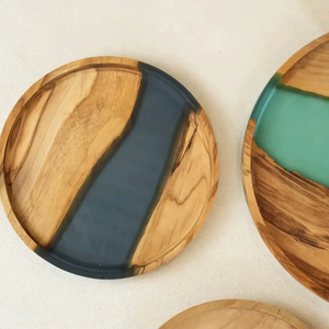 Plateau rond en bois, vaisselle, plateau de service, assiettes, fait main, écologique, passe au lave-vaisselle, pour mariage - Product Image 1