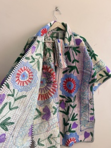 Veste courte vintage Kantha Suzani à manches courtes, faite à la main, brodée, style bohème - Product Image 4