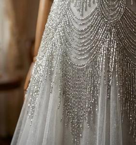 Vestido de Noche Plateado con Bordado Intenso de Diseñador, Vestido de Alta Costura Personalizado, Fabricante Mayorista, Suministro al por Mayor - Product Image 2