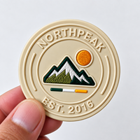Patch brodé 3D personnalisé en PVC, patchs en caoutchouc brodés avec logo personnalisé pour les marques de vêtements, vestes, chapeaux, sacs