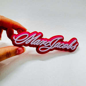 Patchs de logo en silicone 3D personnalisés |   Étiquettes en caoutchouc cousues de qualité supérieure pour vestes et chapeaux |   Étiquettes de marque sans nickel pour vêtements - Product Image 1