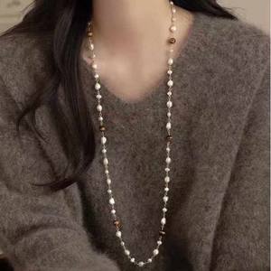 Collier long superposé en perles d'eau douce naturelles de style baroque, pierre œil de tigre, ciel étoilé, nouveau style de mode automne/hiver - Product Image 2