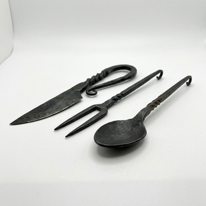 Mittelalterliches Besteckset Traditionelle Essbestecke für rustikale Küchenkollektionen, Hotelservice und besondere Anlässe - Product Image 5