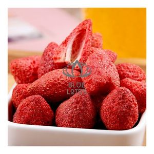 TOP QUALITY 2026 Freeze-Dried Strawberry For Luxury Gift <b>Sets</b> Use Pure Fruit Slices Clean Safe Certified Dried Fruit Product - Product Image 1