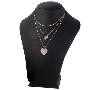 Collar con Colgante Ovalado de Triple Halo de Diamantes en Oro Rosa de 14K, Joyería Fina y Elegante para Mujer, Regalo de Aniversario o Boda - Product Image 2