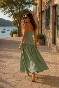 Robe midi en lin vert sauge pour femme avec broderie florale et fines bretelles - Product Image 5