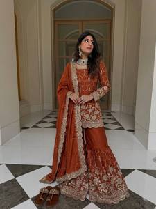 Costume Anarkali en soie brodée pour femmes, style traditionnel indien pakistanais, pour mariage, longueur au sol, coupe ample - Product Image 3